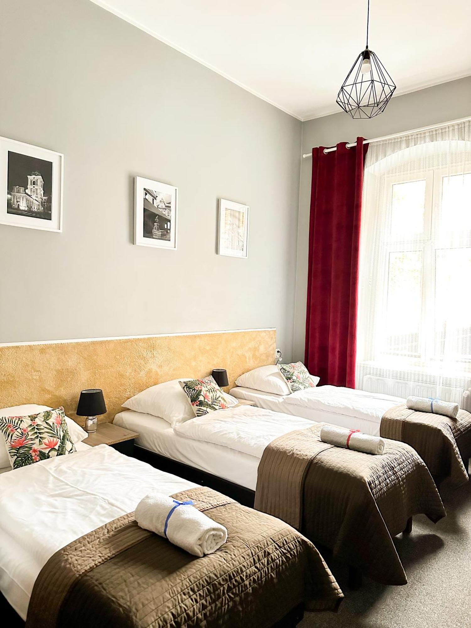Expolis Residence - City Center Mtp Targi - 24H #Betterthanyourex Poznań Exterior foto