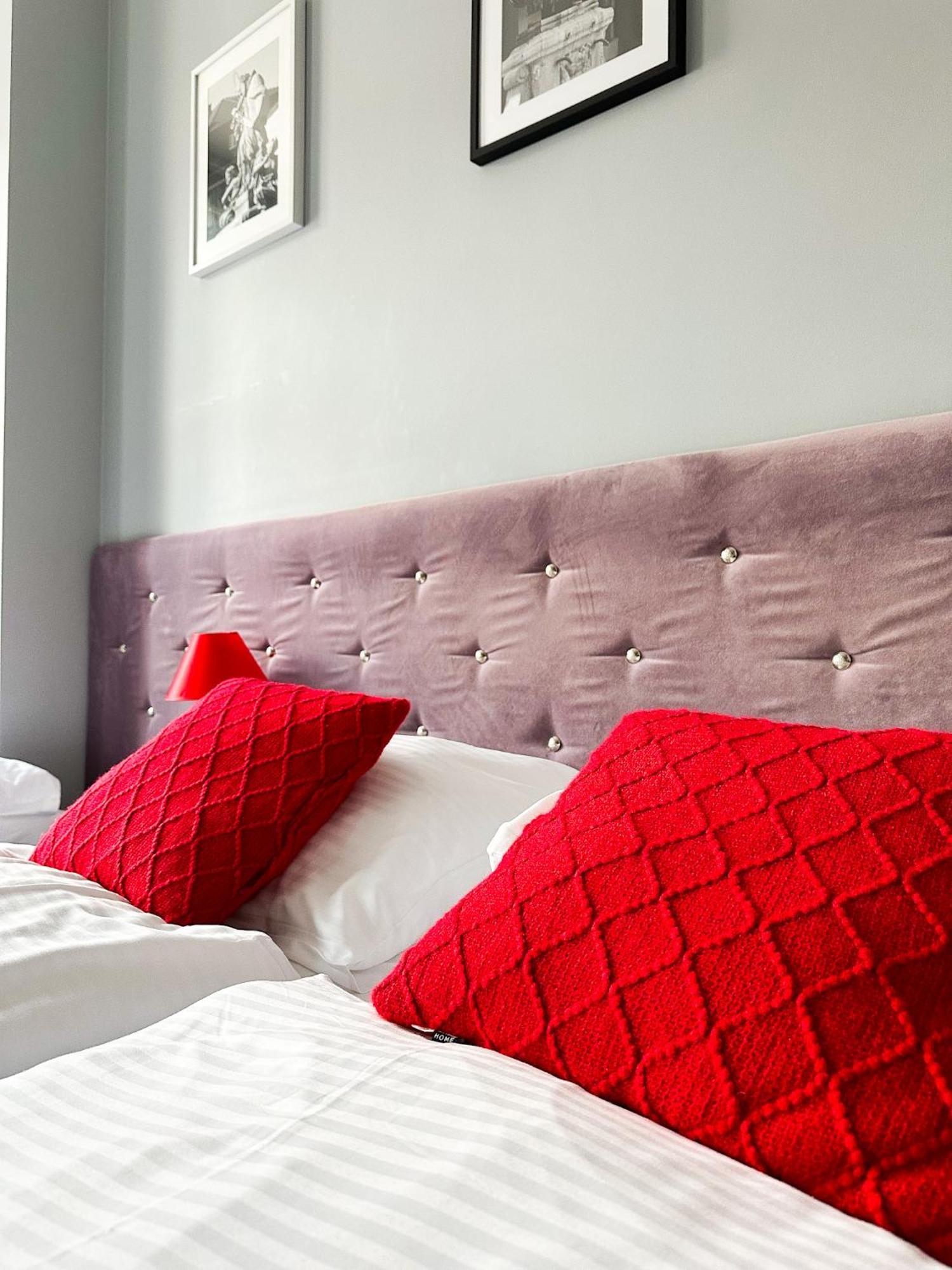 Expolis Residence - City Center Mtp Targi - 24H #Betterthanyourex Poznań Exterior foto