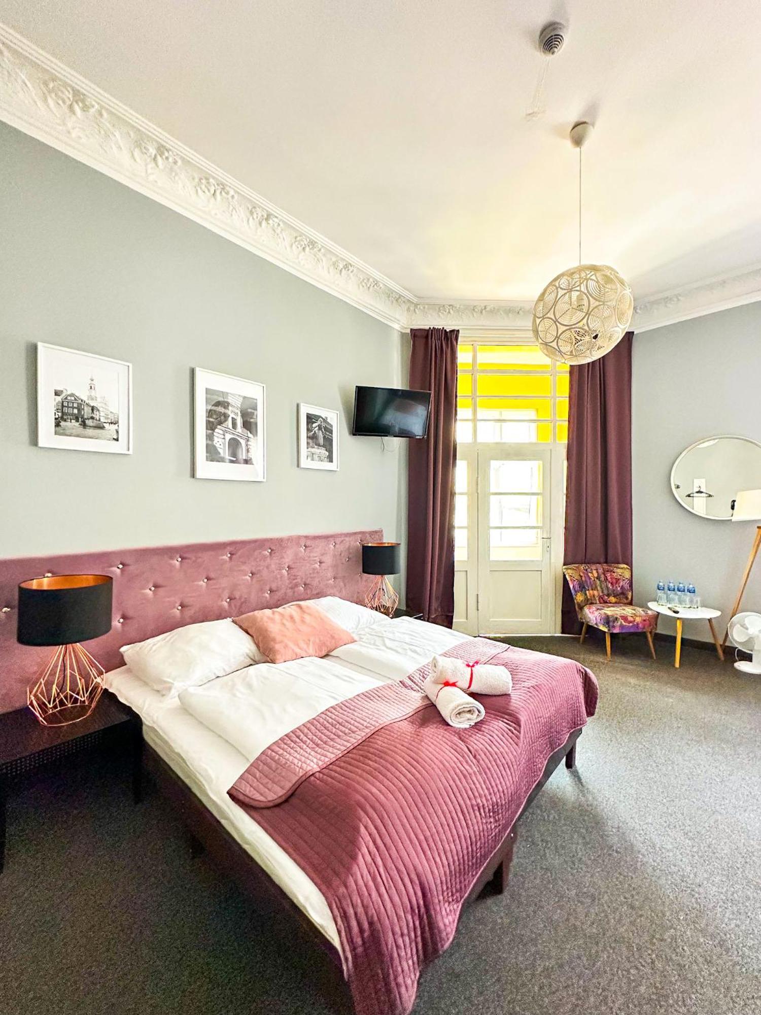 Expolis Residence - City Center Mtp Targi - 24H #Betterthanyourex Poznań Exterior foto