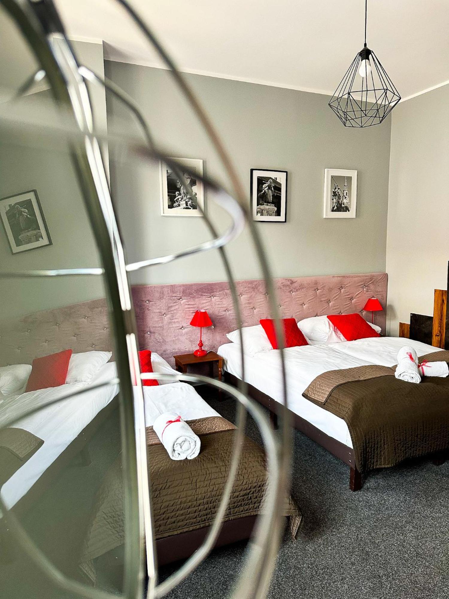 Expolis Residence - City Center Mtp Targi - 24H #Betterthanyourex Poznań Exterior foto