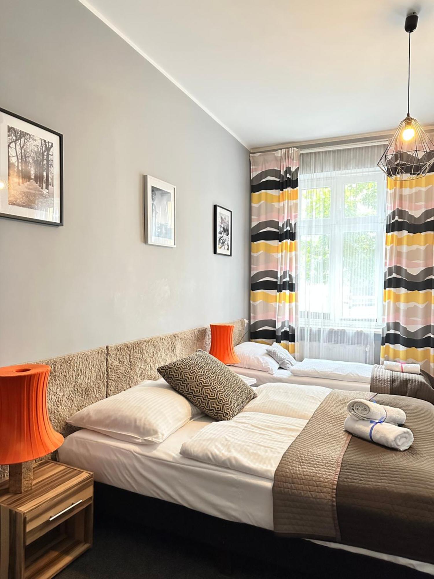 Expolis Residence - City Center Mtp Targi - 24H #Betterthanyourex Poznań Exterior foto