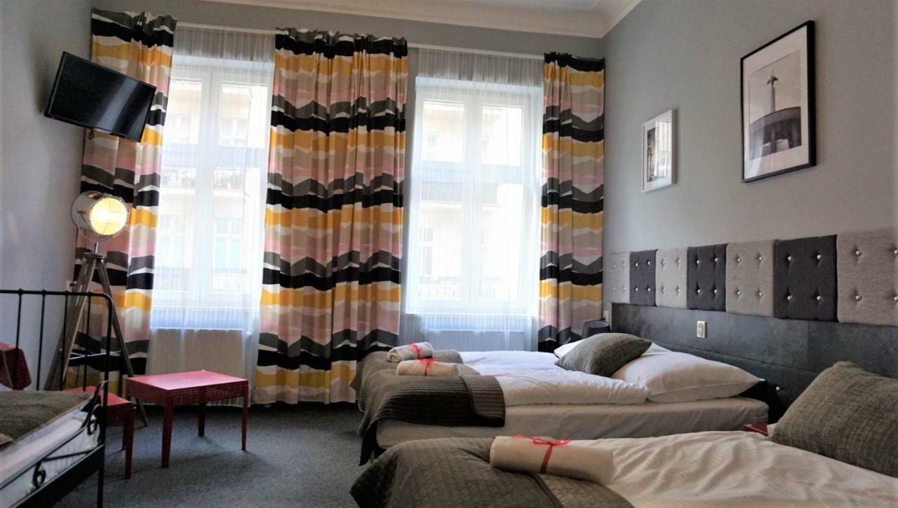 Expolis Residence - City Center Mtp Targi - 24H #Betterthanyourex Poznań Exterior foto